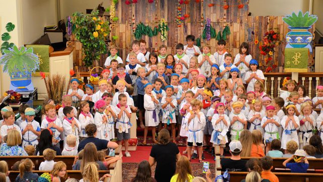 VBS kids from worship